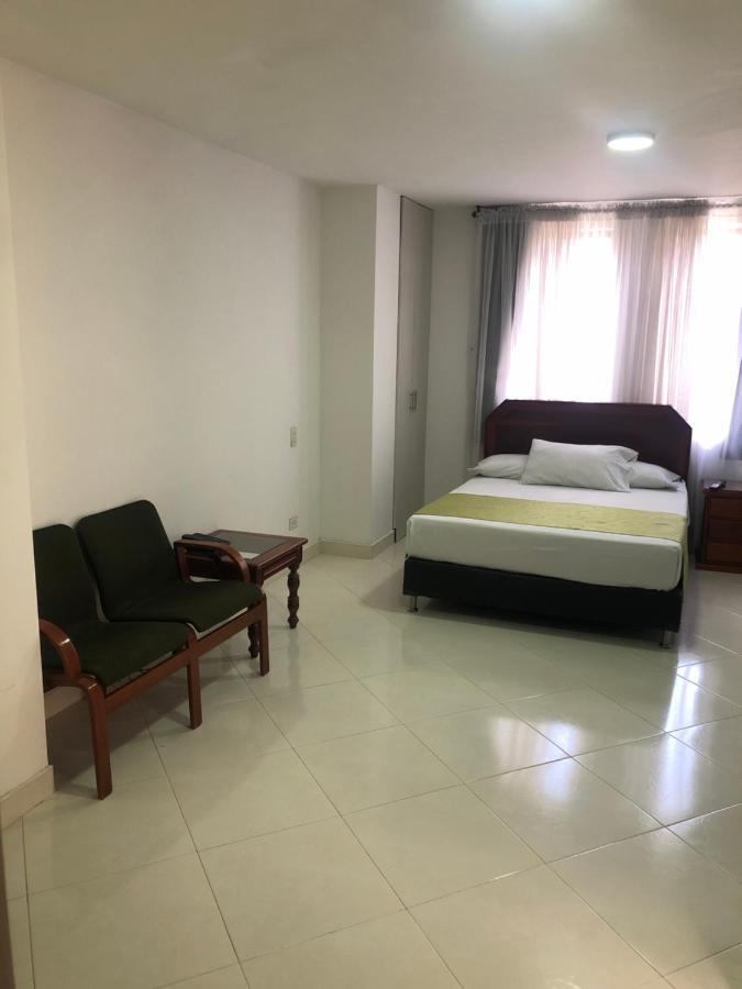 Hotel Florida Inn Medellin Exterior photo